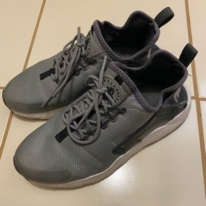 Nike Air Huarache Ultra women’s